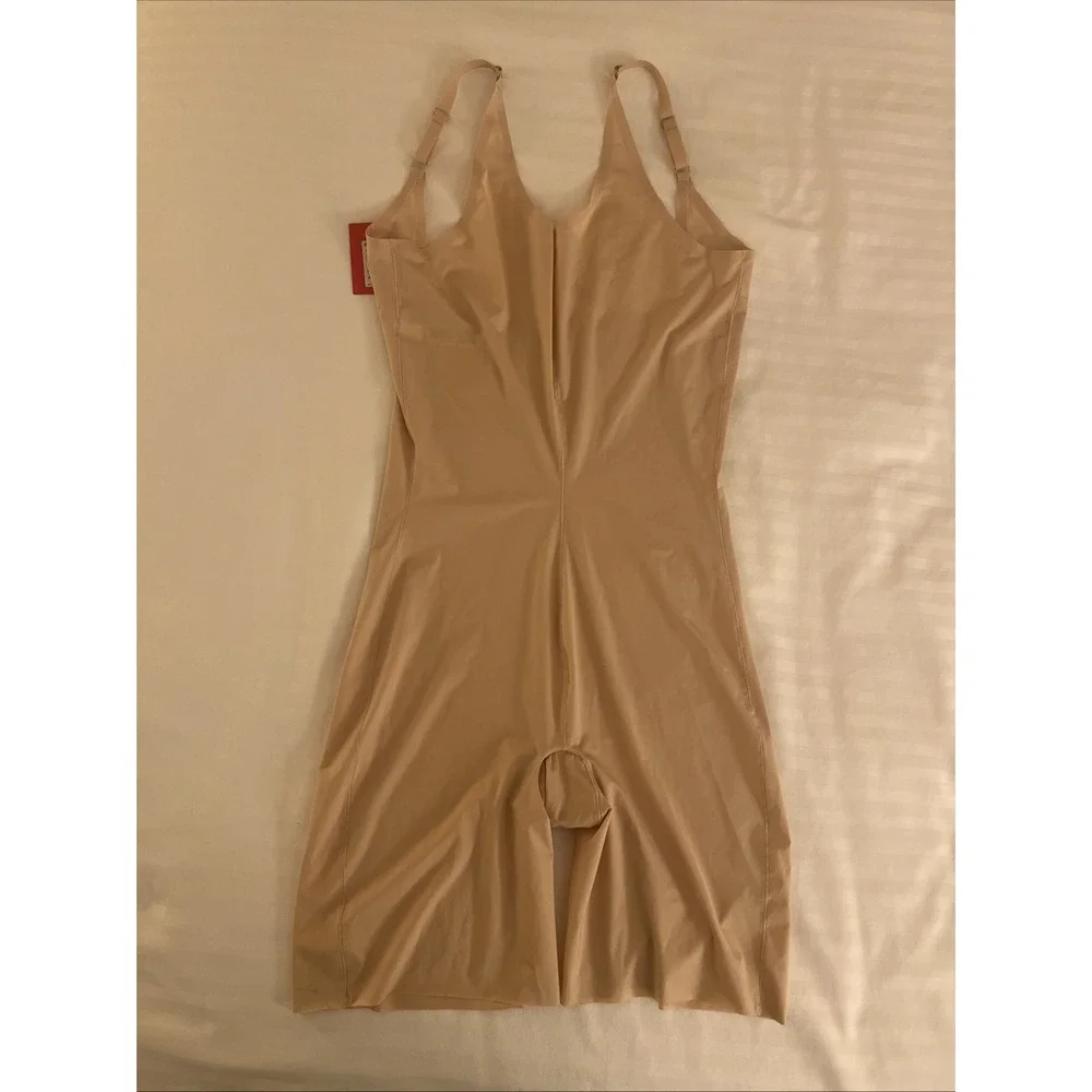 Spanx Thinstincts Open Bust Mid‎ Thigh Bodysuit Plus Size 1X Soft Nude #10021P